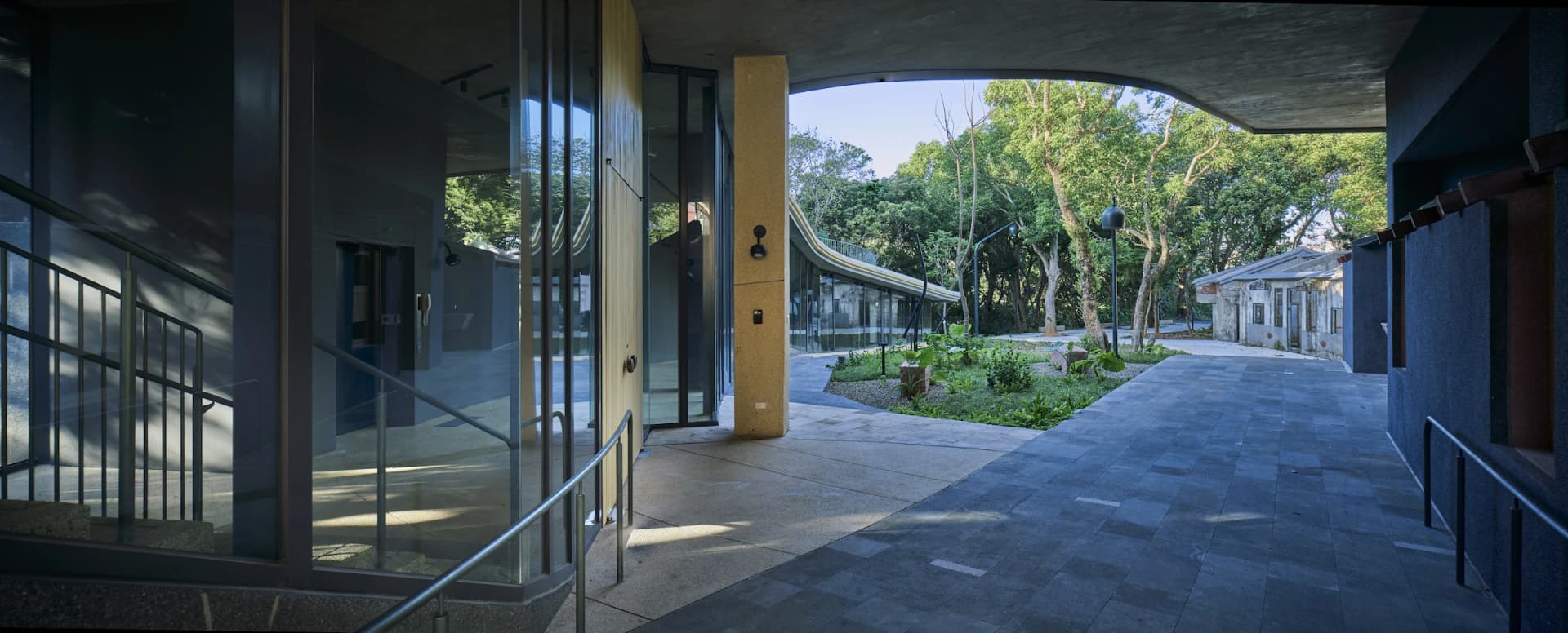 国立清華大学文物館