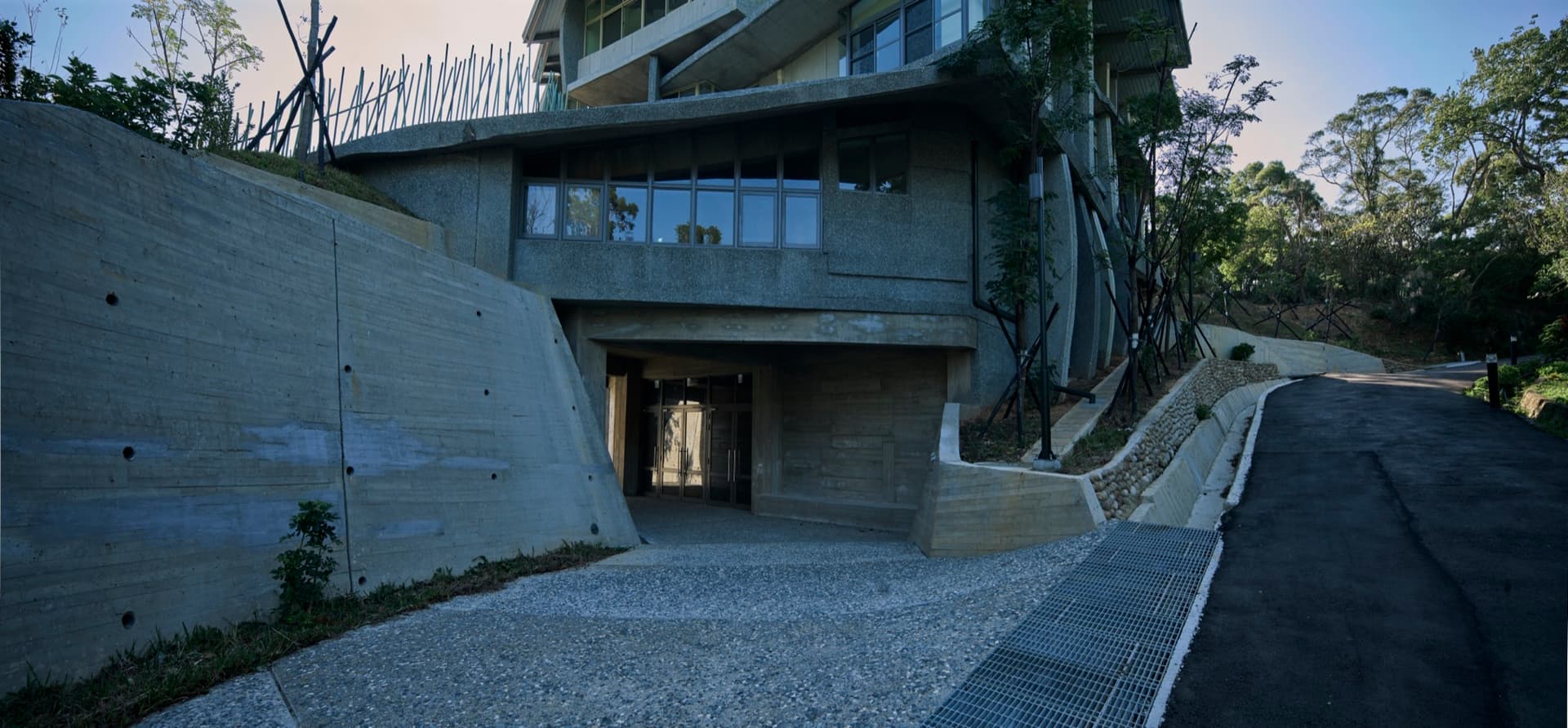 国立清華大学文学館