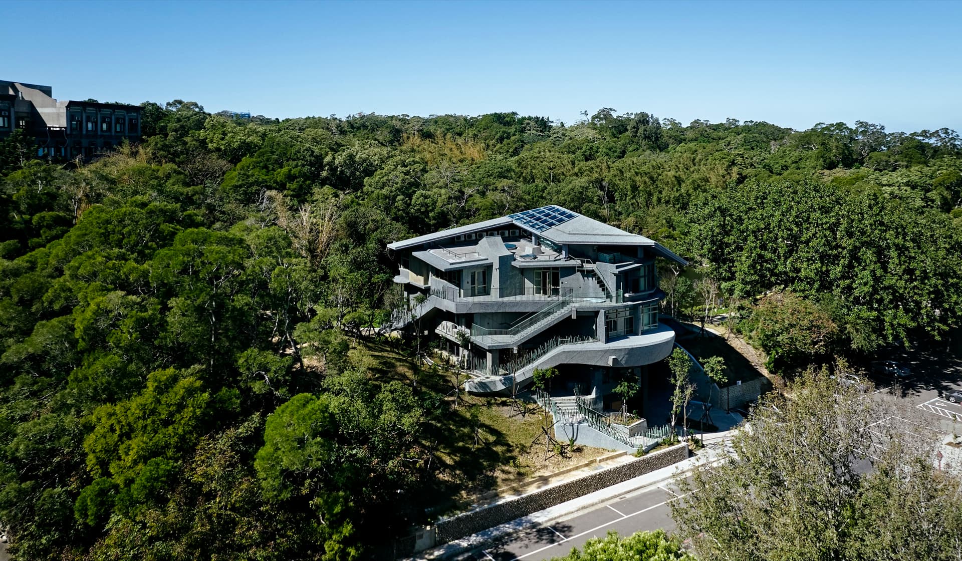 国立清華大学文学館