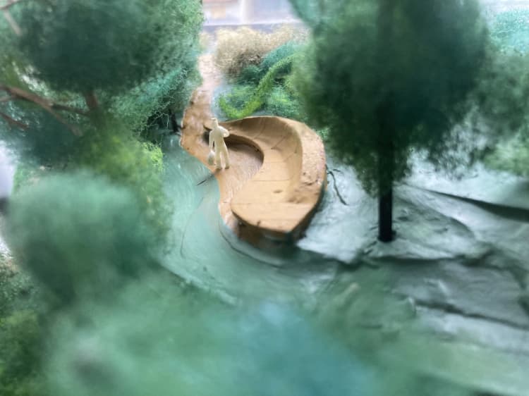 大地に抱かれる椅子