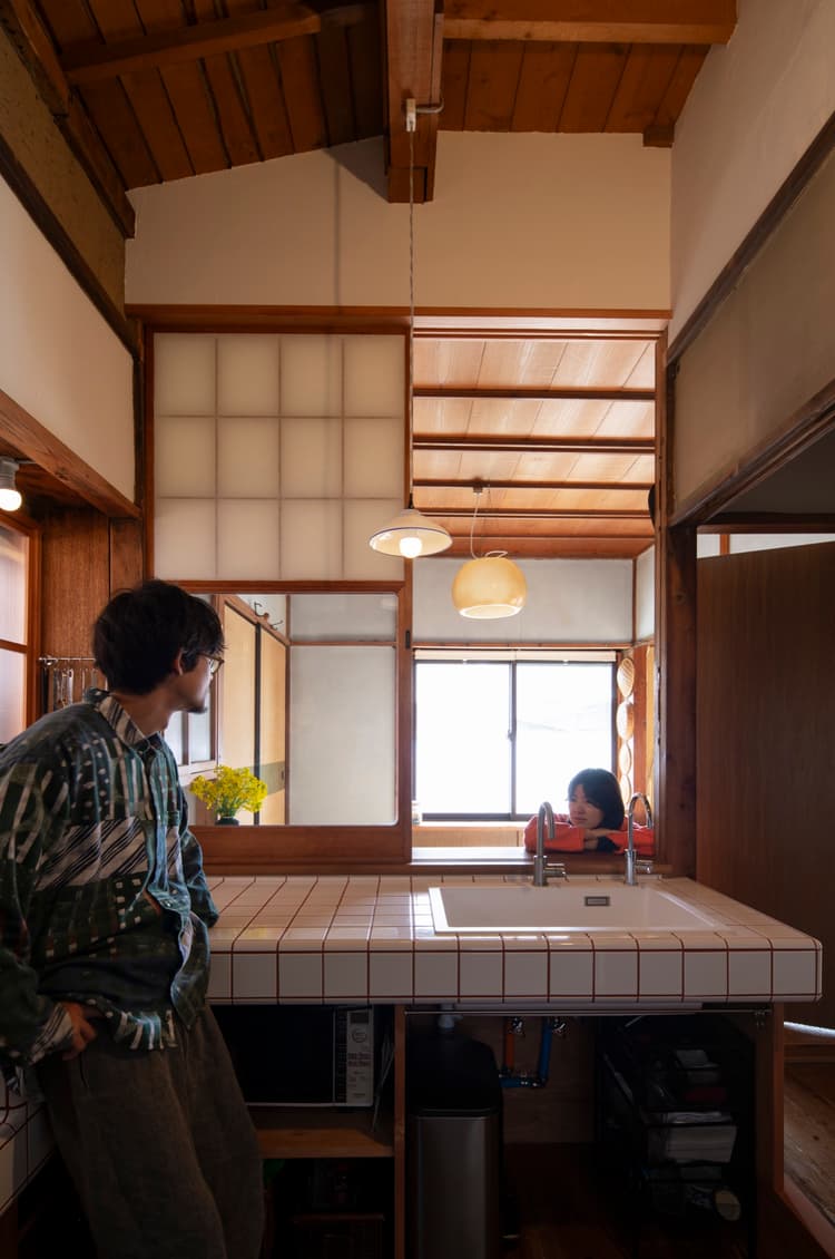 雪見障子のキッチン