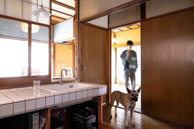 雪見障子のキッチン